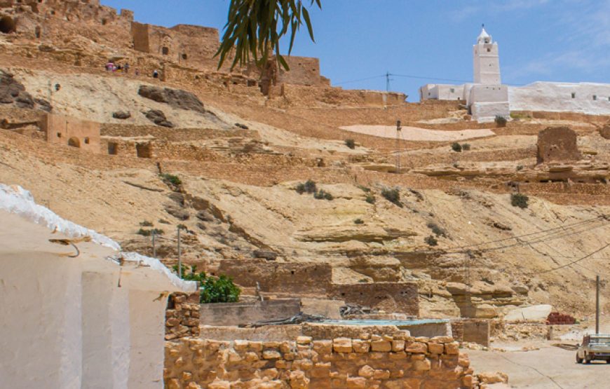 Ksar Ghilane desert camp night experience